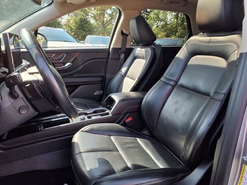 Certified 2023 Lincoln Corsair Reserve w/ Equipment Group 201A image 11