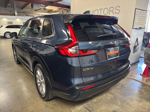Used 2024 Honda CR-V EX image 7