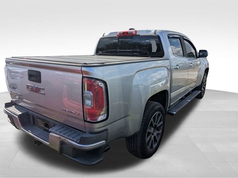 Used 2018 GMC Canyon Denali image 7