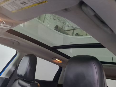 Used 2018 Jeep Compass Latitude w/ Popular Equipment Group image 18