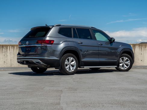 Used 2018 Volkswagen Atlas SEL AWD/4WD image 14