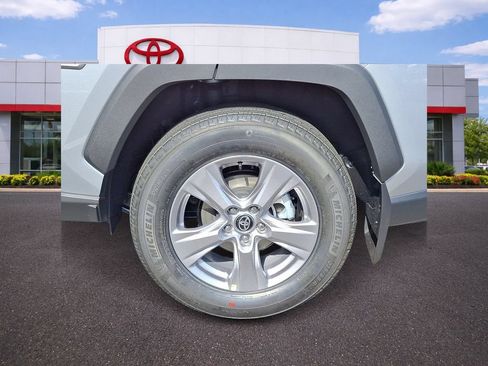 Used 2025 Toyota RAV4 XLE w/ Convenience Package AWD/4WD image 5