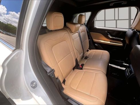 Used 2022 Lincoln Corsair Reserve w/ Elements Package FWD image 22