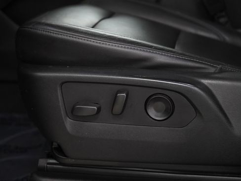 Used 2021 Chevrolet Tahoe Z71 image 32