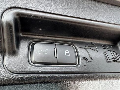 Used 2022 Ford Explorer ST w/ Equipment Group 401A image 12