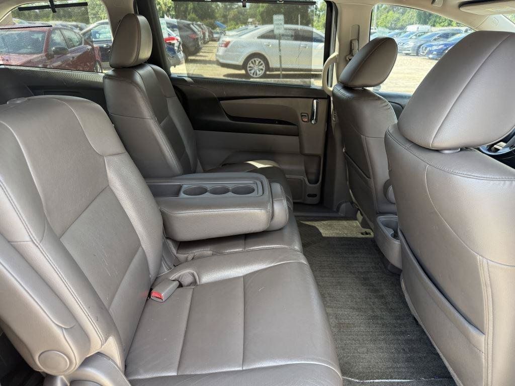 Used 2015 Honda Odyssey Touring image 12
