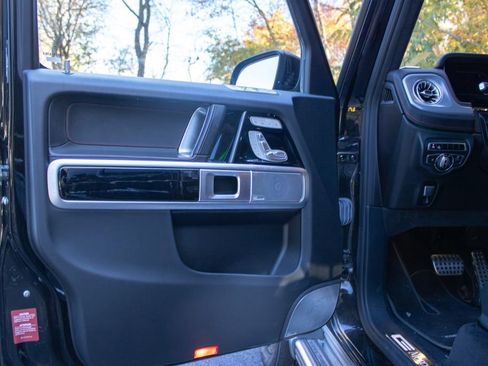 Used 2021 Mercedes-Benz G 550 image 7