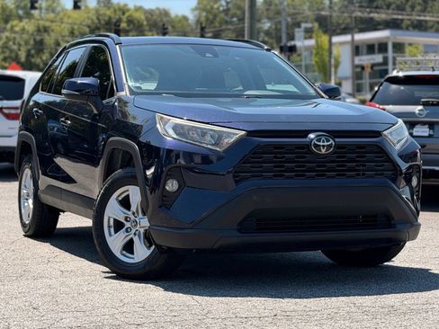 Used 2019 Toyota RAV4 XLE FWD image 7