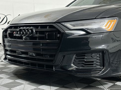 Used 2021 Audi S6 Prestige w/ Prestige Package image 33