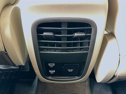 Used 2019 Lincoln MKC Reserve w/ MKC Technology Package FWD image 18