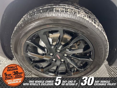 Certified 2023 GMC Terrain SLT w/ Infotainment Package II image 14