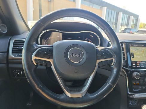 Used 2021 Jeep Grand Cherokee Laredo X RWD image 16