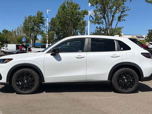 Used 2023 Honda HR-V Sport image 7