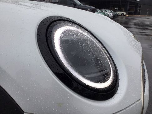 New 2026 MINI Cooper 2-Door Hardtop image 24