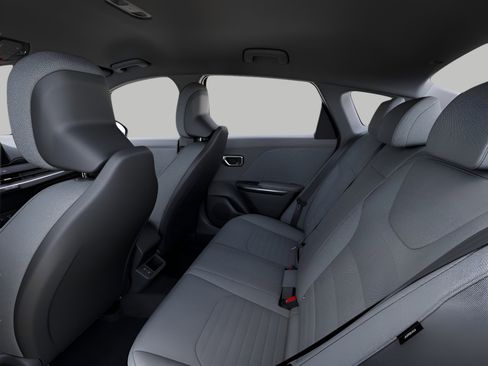 New 2025 Kia K4 EX image 18