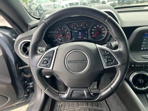 Used 2020 Chevrolet Camaro LT RWD image 5