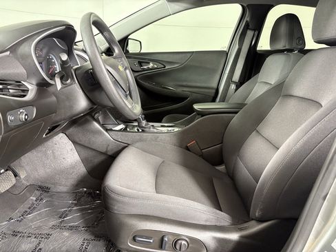 Used 2024 Chevrolet Malibu LT image 20