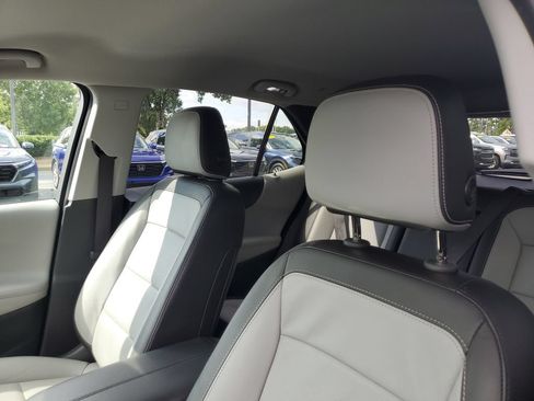 Used 2020 Chevrolet Equinox Premier FWD image 18