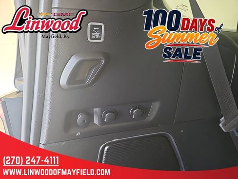 Used 2022 Jeep Wagoneer Series III w/ Premium Group I AWD/4WD image 14