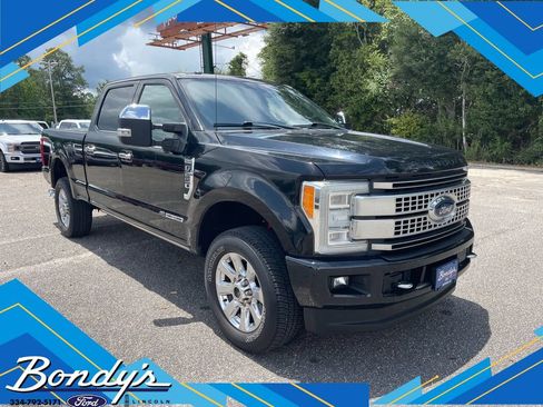 Used 2017 Ford F250 Platinum w/ FX4 Off-Road Package AWD/4WD image 1
