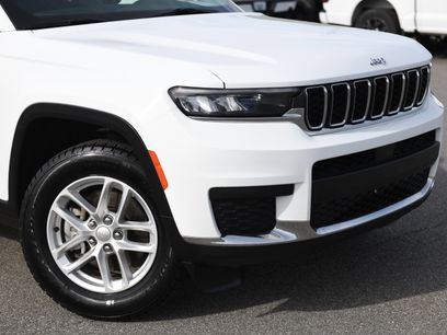 Used 2023 Jeep Grand Cherokee L Laredo