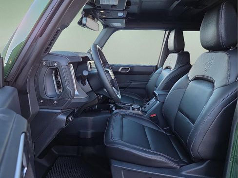 New 2025 Ford Bronco Outer Banks w/ Sasquatch Package AWD/4WD image 15