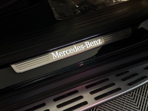 Used 2023 Mercedes-Benz GLE 350 w/ Premium Package image 14