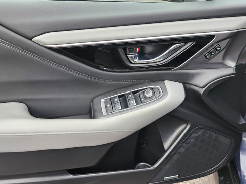 Used 2025 Subaru Outback Limited XT image 26