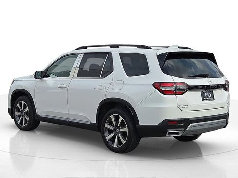 Used 2023 Honda Pilot Elite image 4