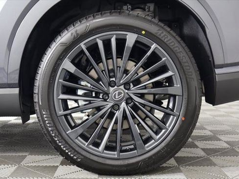 Certified 2023 Lexus IS 300 w/ Premium Package RWD image 10