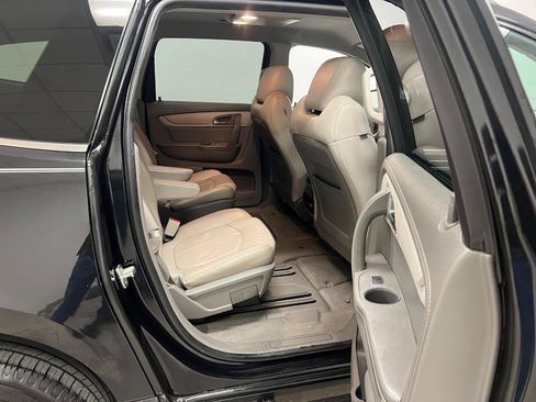 Used 2014 Chevrolet Traverse LT FWD image 34