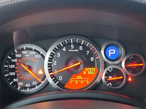 Used 2010 Nissan GT-R Premium image 25