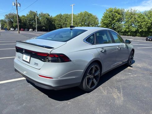 Used 2023 Honda Accord Sport image 5