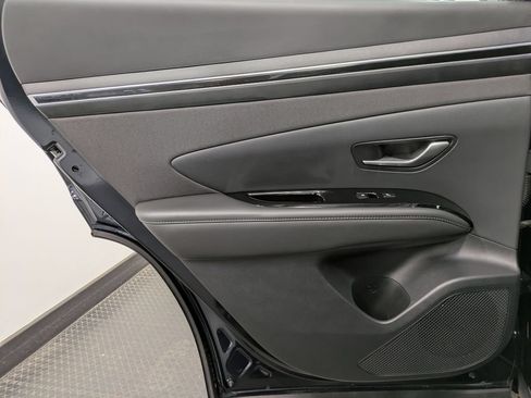 Certified 2022 Hyundai Tucson Limited AWD/4WD image 22
