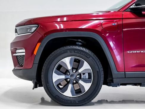 Certified 2022 Jeep Grand Cherokee Limited 4xe AWD/4WD image 32