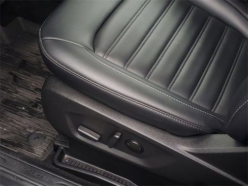 Certified 2024 Ford Edge SEL w/ Convenience Package image 14