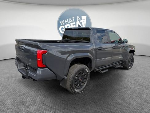 Certified 2026 Toyota Tacoma SR5 AWD/4WD image 3