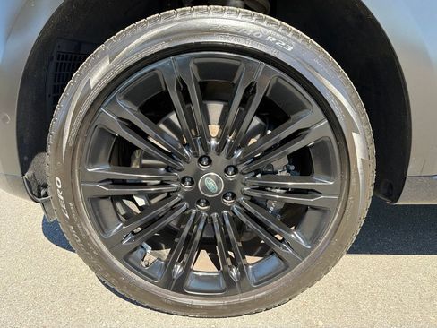 Used 2022 Land Rover Range Rover Long Wheelbase First Edition AWD/4WD image 3