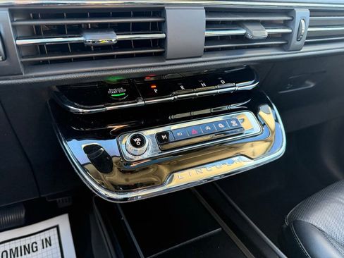 Used 2023 Lincoln Corsair Reserve w/ Equipment Group 201A image 28