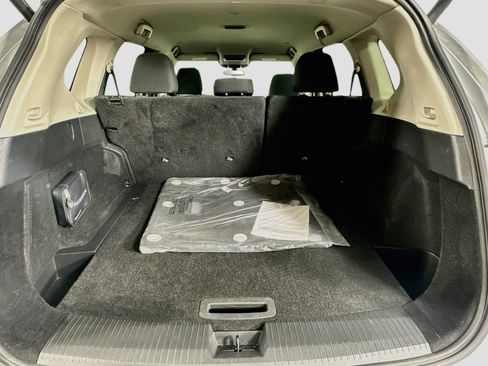 Used 2024 Nissan Rogue SV FWD image 28