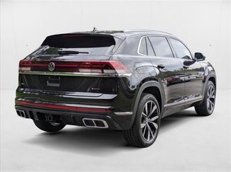 New 2025 Volkswagen Atlas Cross Sport SEL Premium R-Line video 2