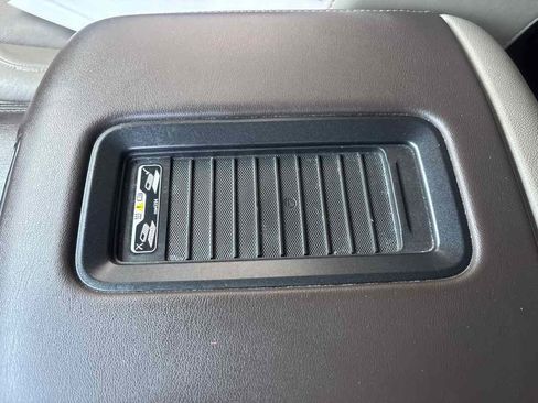 Used 2017 Chevrolet Tahoe Premier RWD image 30