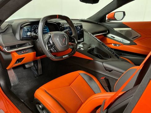 Used 2025 Chevrolet Corvette Z06 RWD image 19