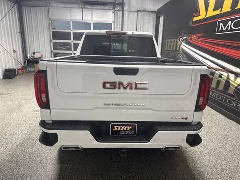 Used 2025 GMC Sierra 1500 AT4 w/ AT4 Premium Package AWD/4WD image 14