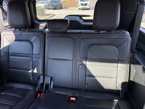 Used 2022 Lincoln Navigator L Black Label image 11