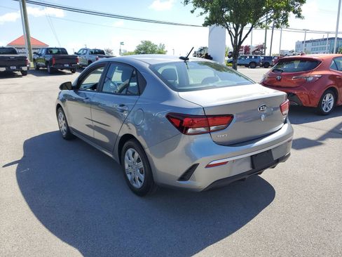 Used 2021 Kia Rio S FWD image 3
