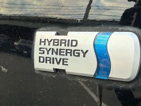 Used 2012 Toyota Prius V Three image 35