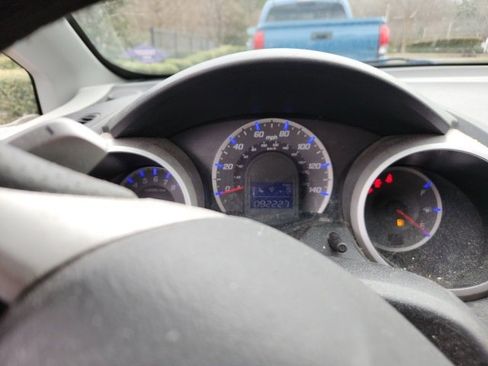 Used 2011 Honda Fit Sport image 13