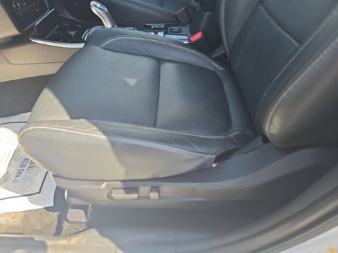 Used 2018 Mitsubishi Outlander SEL image 20