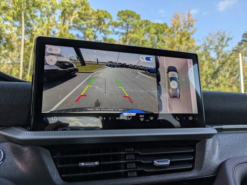 New 2026 Ford Explorer Platinum w/ LUX Leather Package image 25